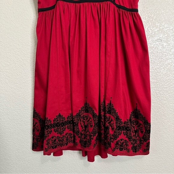 NWT Hot Topic Red & Black Velvet Print Border Fit & Flare Dress, Size XL - Picture 8 of 12